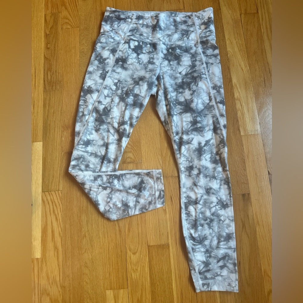 Athleta Gray and White Tie-Dye Leggings